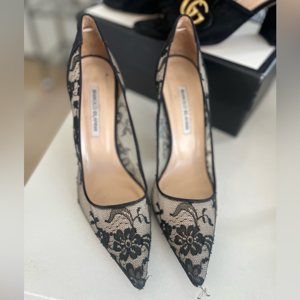 Manila Blahnik Lace Pump